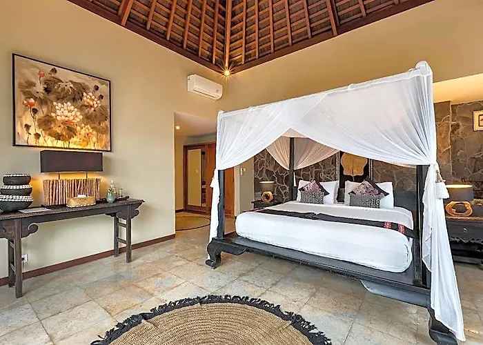 Jabunami Estate Villa *